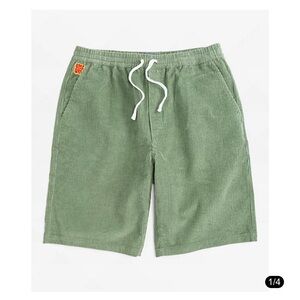 LEmpyre Elastic Waist Green Corduroy Skate Shorts size Medium